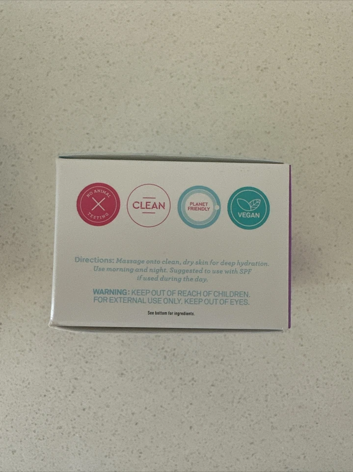 Bliss Youth Got This Prevent - 4 + Crema hidratante de hidratación profunda con retinol puro Foto 2 de 4