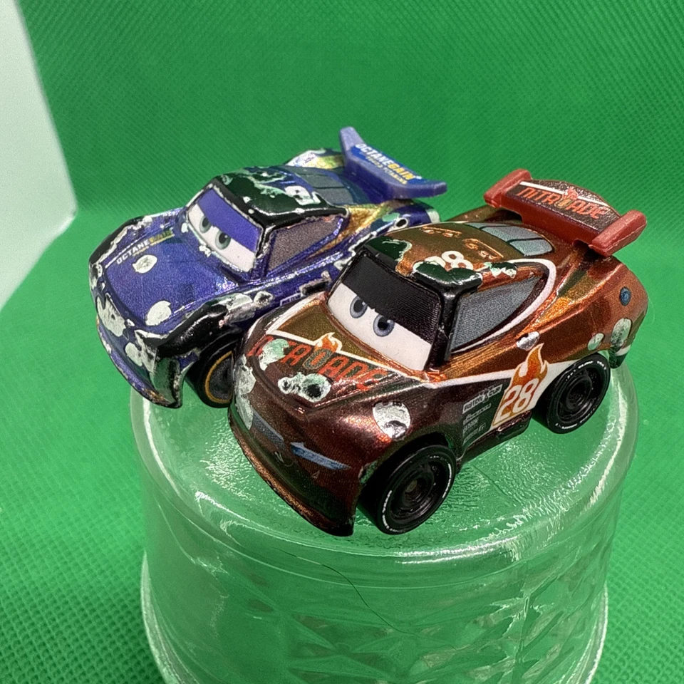 Cars Mini Tim Treadless Silver 28 And Bobby Swerve Metallic 19 - 2017 2pk - Image 3 of 4