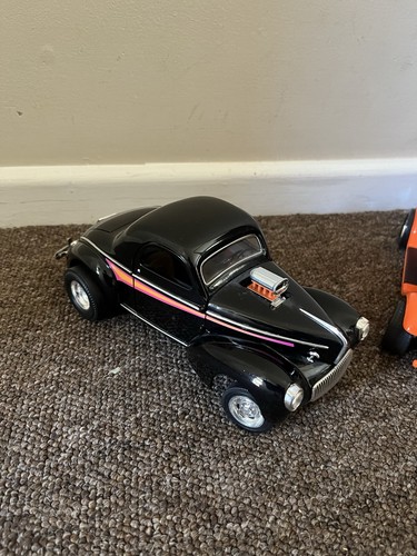 Road Legends 1:18 1934 Ford Pick Up Truck & Chrysler Hot Rod Custom Cars Models - Picture 3 of 10