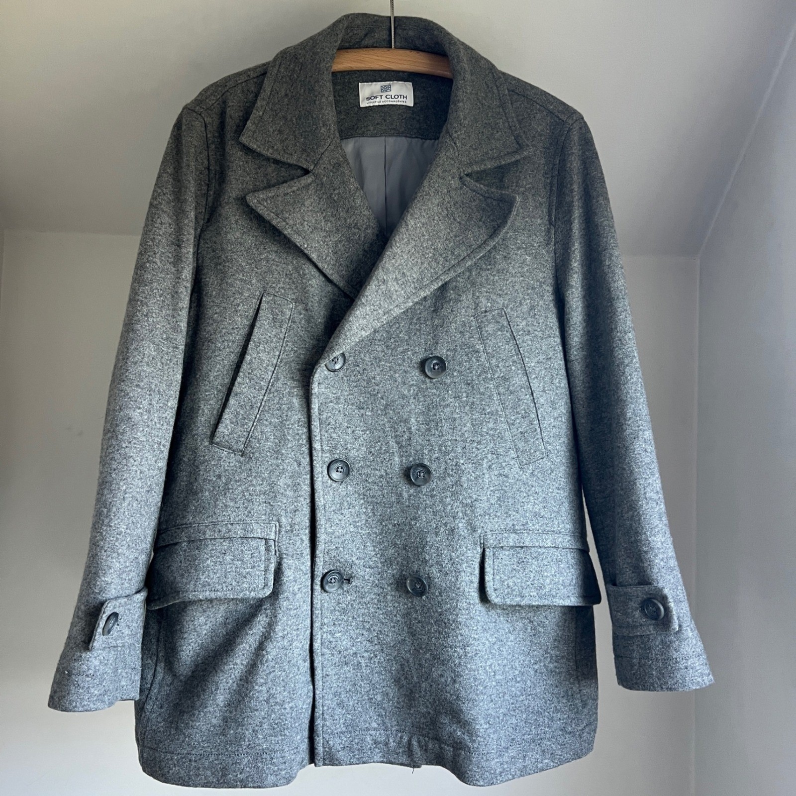 Soft Cloth Men's Gray Wool Blend Double Breasted Pea Coat Classic Preppy Jacket