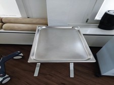 Edelstahlinstrumententisch