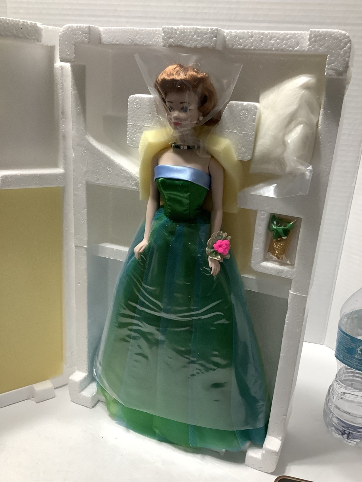 Limited Edition Porcelain 30th Anniversary Midge Barbie Doll From 1992 Mint
