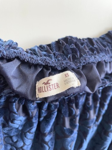 Hollister Velvet Brocade Women's Top Off-shoulder Navy Size 8-10 - Picture 4 of 4