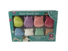 Set Of 8 Squishmallow Children's Bath Bombs - 5.29 0z Ea incl. 8 Charms