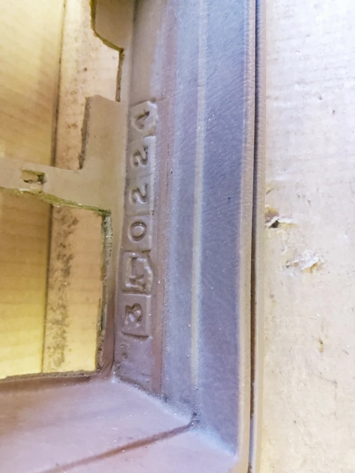 OLDSMOBILE REGENCY BROUGHM TABLERO CALIBRE BISEL APLIQUE MOLDURA 1981-1985 Foto 4 de 4