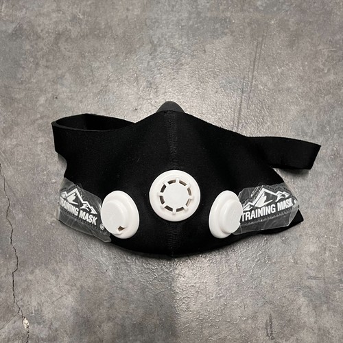 Elevation Trainingsmaske Unisex Medium schwarz atmungsaktiv Ohrschlaufe schneller Versand!