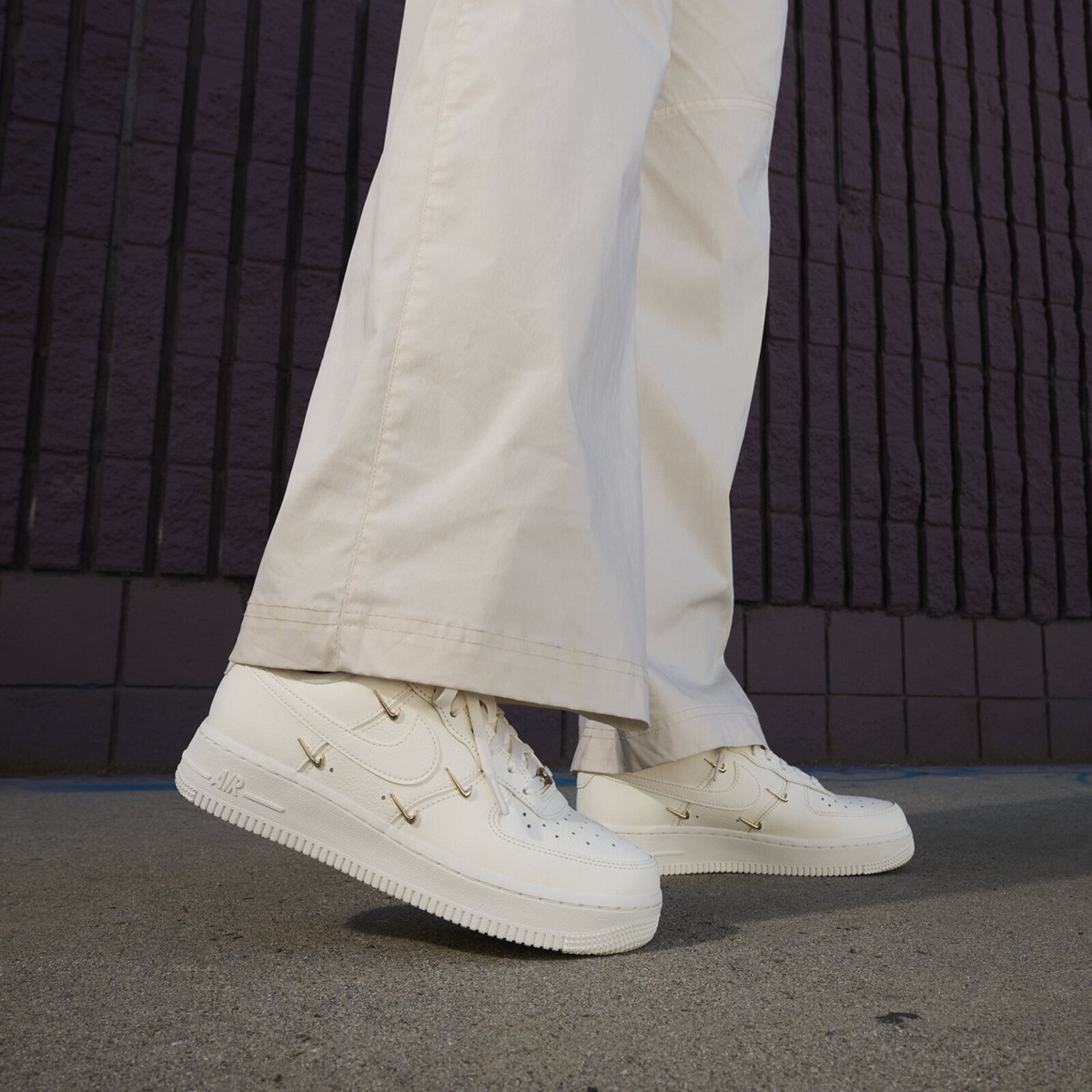 【Nike】◆Air Force 1 '07 LX Sail◆FV3654-111◆ Nike Wmns Air Force 1 07 LX AF1 Sail Metallic Gold Women