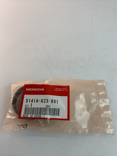 NOS OEM Honda Guide Bush 97-00 CR250 CRF250 CRF450 (51414-KZ3-B01)