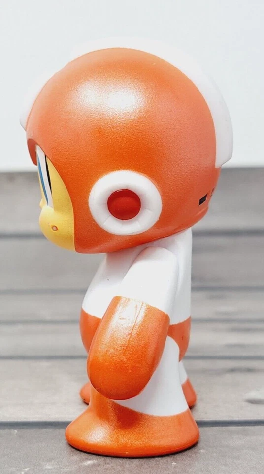 Loot Crate Kidrobot Capcom Mega Man 3" Figure Kid Robot Vinyl Orange - Image 4 of 4