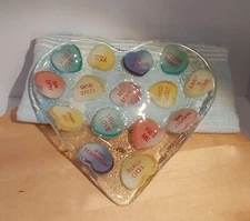Signed Peggy Karr 2000 Conversation Hearts Valentine Fused Art Glass 10” Plate