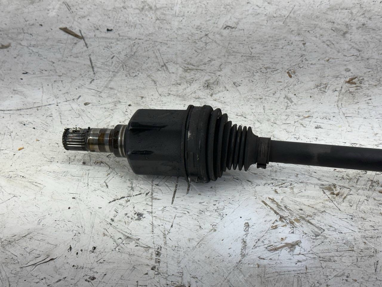 Maserati Ghibli 2014-2022 FRONT+RIGHT Axle shaft