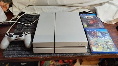 Sony PlayStation 4 CUH-1116A blanc glacier PS4 et 2 jeux - Photo 1/4
