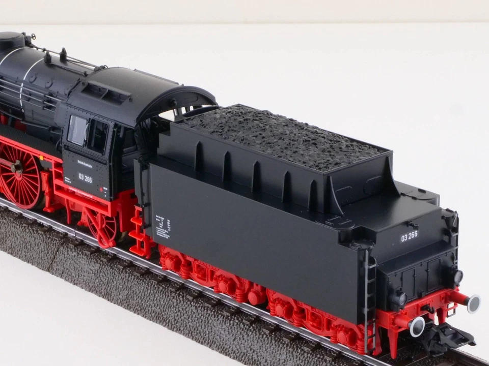 Märklin 37957 Dampflok BR 03 266 DB mfx-Digital wie NEU! OVP 1705-25-24 - Bild 4 von 4