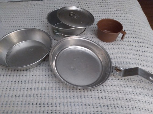 Vintage 70er-80er Jahre Mirro Aluminium Pfadfinder Mess Kit in grüner Nylontasche - Bild 3 von 3