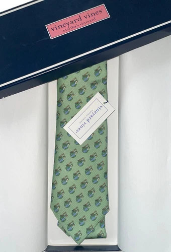 Vineyard Vines 100% Silk Tie Green With Earth/Globe Construction Digger NEW Box