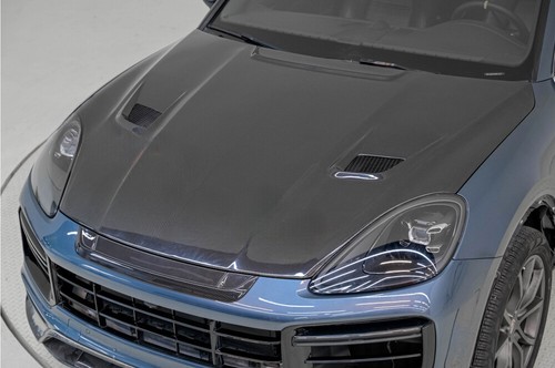 Borde de tira delantera del capó del motor estilo MSY de carbono seco para Porsche Cayenne 2019-2023 - Imagen 3 de 5
