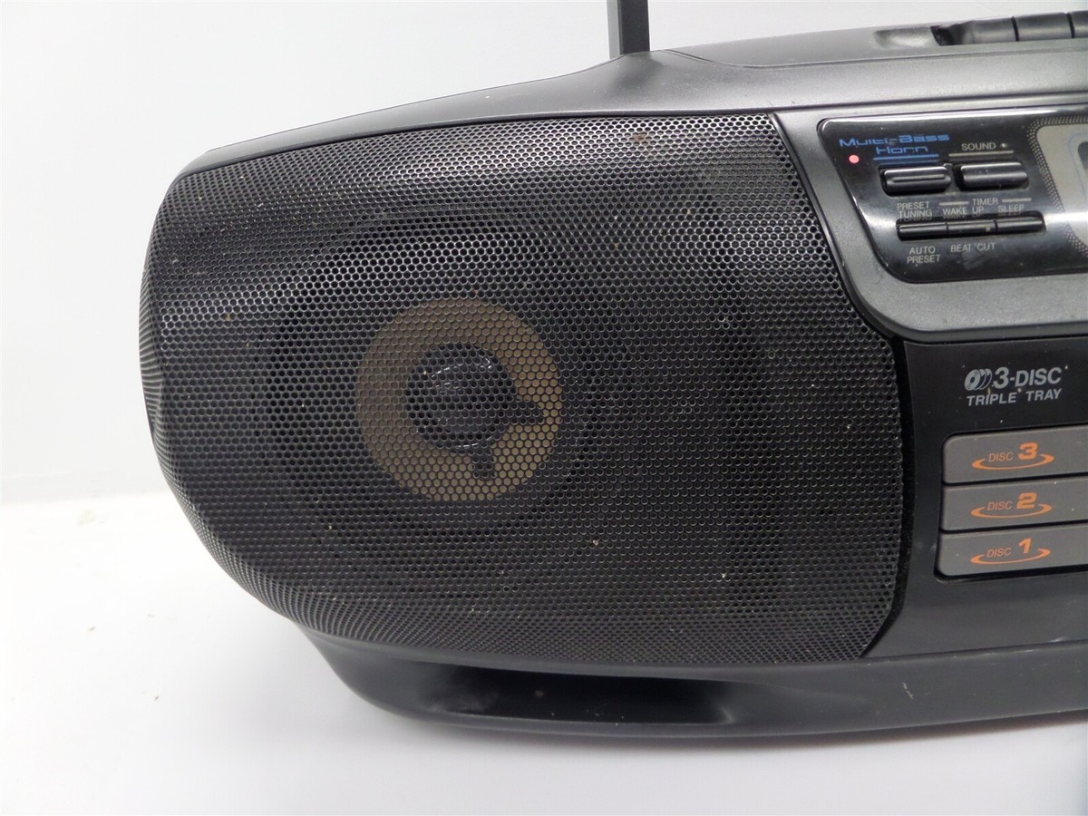 JVC Rc-xc1 Am/fm 3 CD Disc Changer Cassette Tape Player
