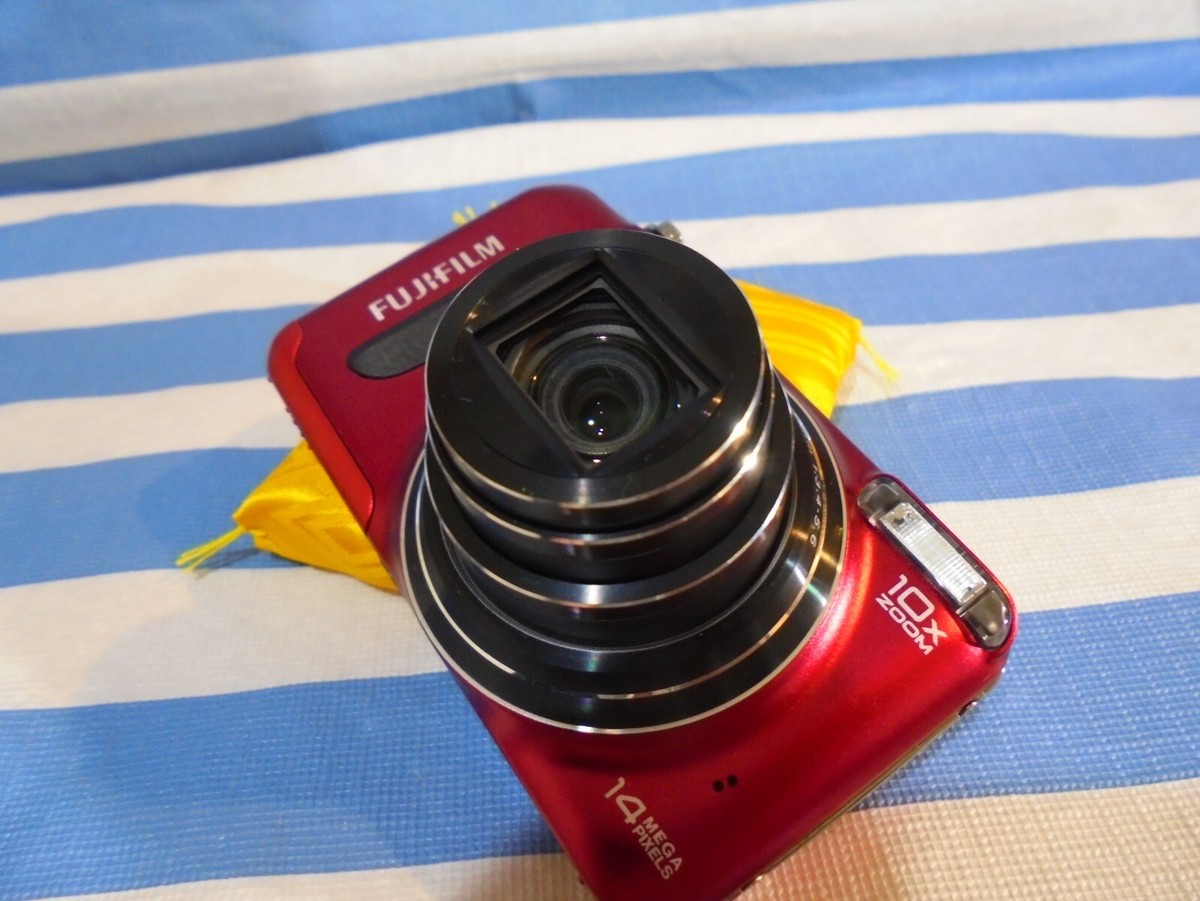 Fujifilm FinePix T300 RED metallic,14MP,10x,f/3.4,3in from Fujifilm FinePix T300 RED metallic,14MP,10x,f/3.4,3in from