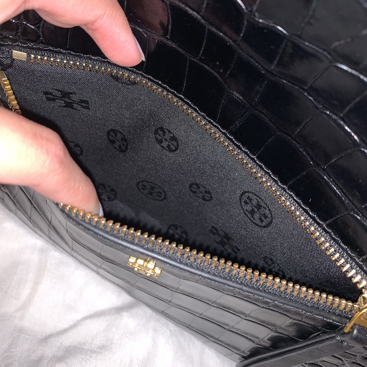 Tory Burch Excellent Condition Black Croc-Embossed Backpack Leather backpack Tory Burch Black in Leather - 47823409 main image 2