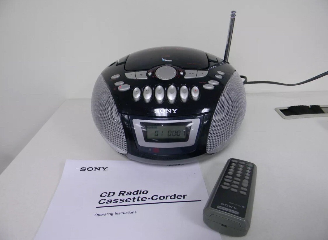 Sony CFD-E75 CD/Radio/ Black Cassette Boombox Tested And Wor