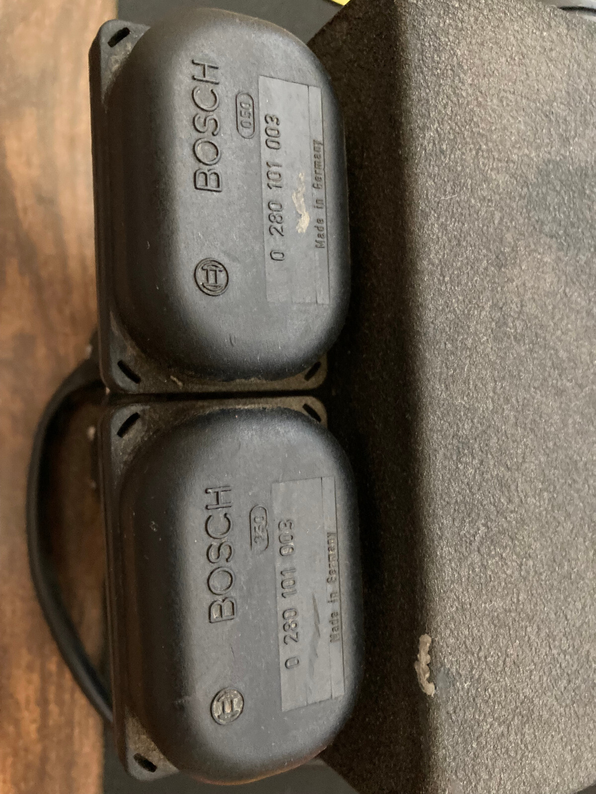 Ferrari Testarossa Relay / Fuse Box # 131209 is Oem Part out of 1990 Ts.