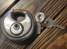 Heavy Duty Stainless Steel Discus Lock Padlock Hardened Steel Shackle 2 keys