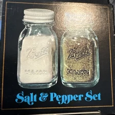 Vintage Miniature Replicas Of Ball Mason Jars Salt & Pepper Shakers 1990