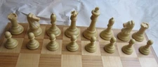 Drueke No. 35 Heavy Weighted Simulated Wood Chess Set Plastic Vintage 3 5/8''