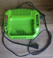 Greenworks Pro 80V Charger CAB801 (L)