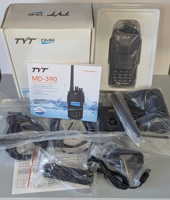 TYT MD-390 DMR Digital Transceiver 400-480MHz Radio Battery & Charger Open Box 
