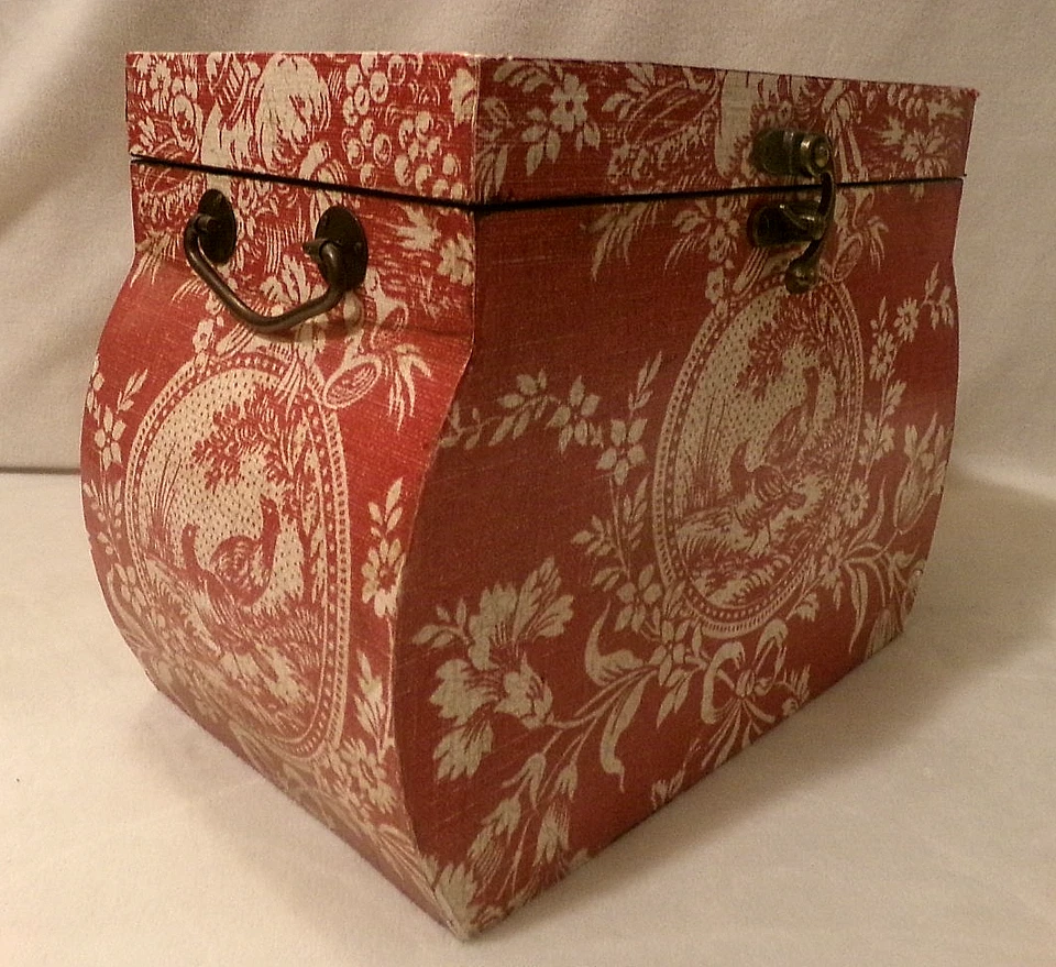 SOLID WOOD BOMBAY STYLE KEEPSAKE BOX w/HINGED LID, OIL RUBBED BRONZE HARDWARE - Image 3 of 4