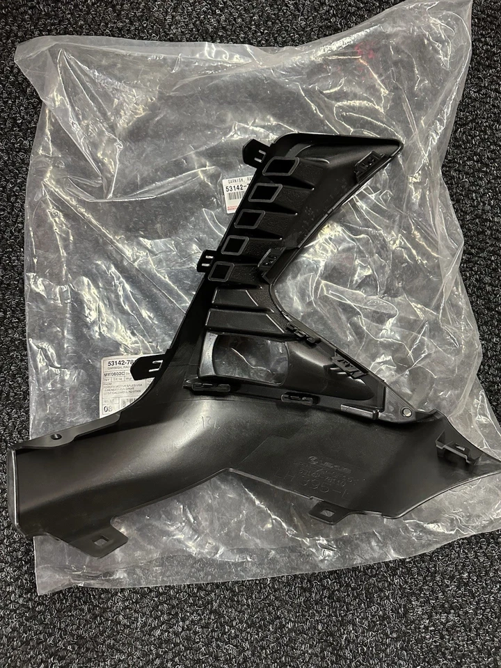 Bisel antiniebla original Lexus 53142-78110 Foto 3 de 4