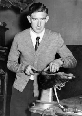 Footballer Danny Blanchflower just before his move to Tottenham- 1954 Old Photo