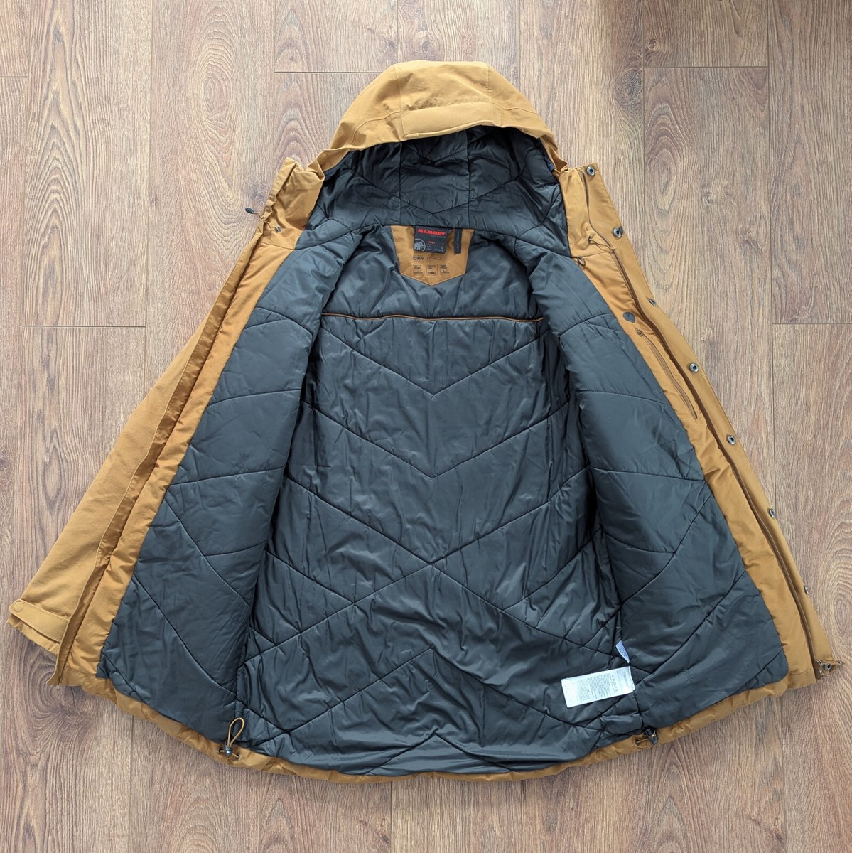Mammut Übergangsjacke Chamuera 1010 29030 0001 115 Schwarz Regular Fit