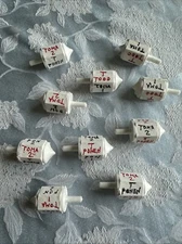 Vintage Plastic Mexican Toma Todo Pirinola Traditional Game 2 1/4” Set Of 10