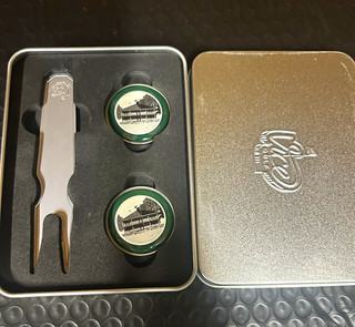 Vice Golf Winner Winner Golf Divot Tool Set w/ 2 Ball Markers Tin Case