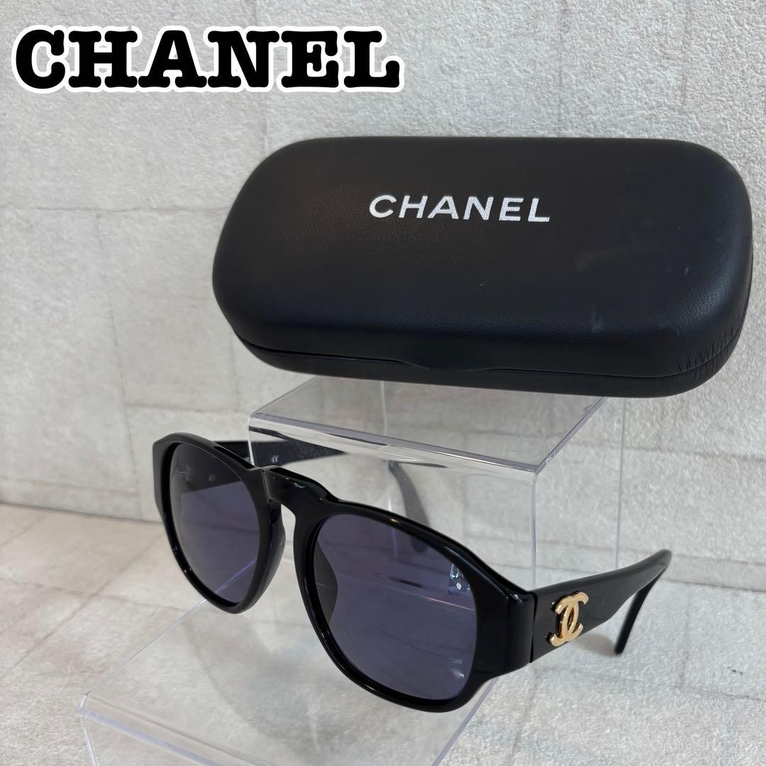 CHANEL Coco Mark Black Sunglasses 765 with Case