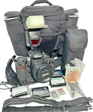 Nikon D3X Digital Camera AF-S 18-70mm Lens Batteries, Cards, Flash, Bag LOT USA