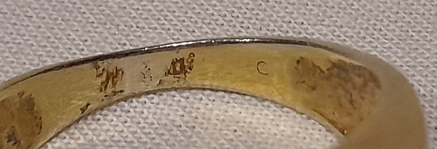 Yellow Gold 'Six Stone DIAMOND Rectangular 'BRO' … - image 20