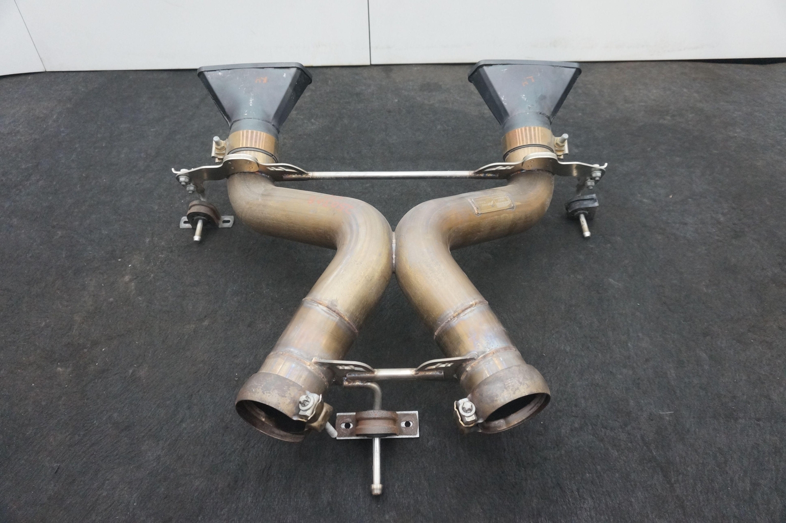 Aftermarket AWE Performance Exhaust W/ Black Tips 6003414 McLaren 650S 2015