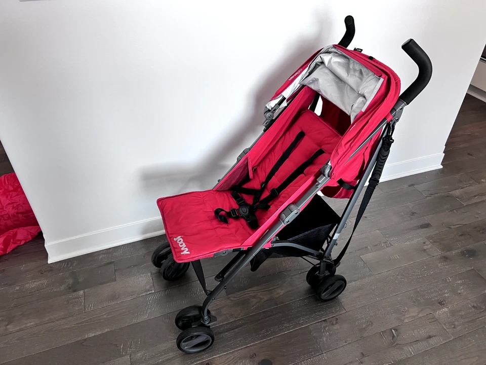 Joovy Groove Ultralight Stroller w/Rain Cover & Gate Check Bag - Image 3 of 4
