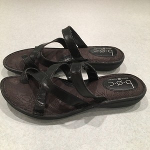 born toe loop sandals