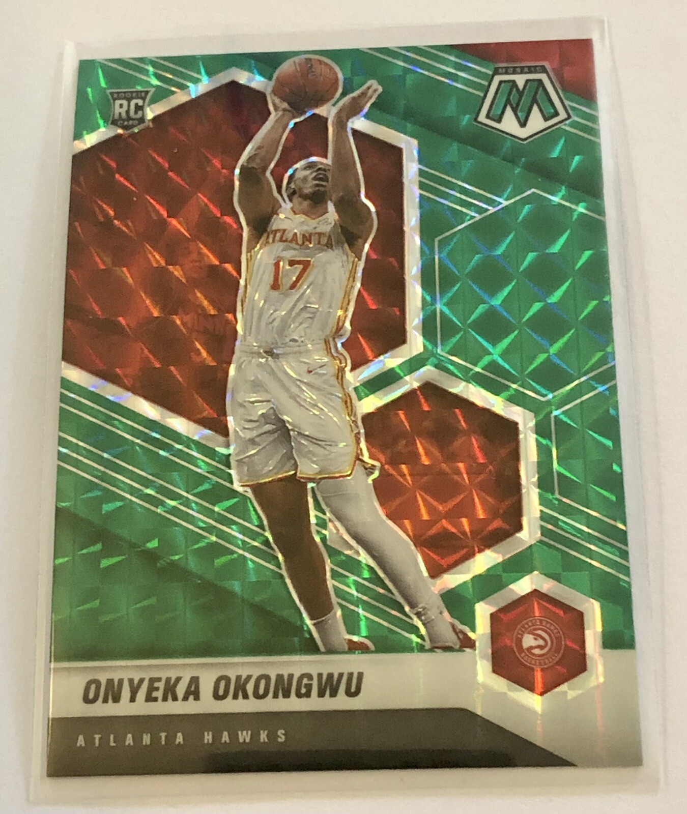 2020-21 Panini Mosaic 225 ONYEKA OKONGWU Green Mosaic Prizm RC rookie Hawks