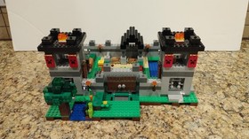 LEGO Minecraft: The Fortress (21127)
