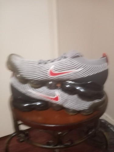 Nike Air VaporMax Flyknit 3 Herren Größe 11,5 partikelgrau/schwarz/rot, AJ6900-012 - Bild 12 von 15