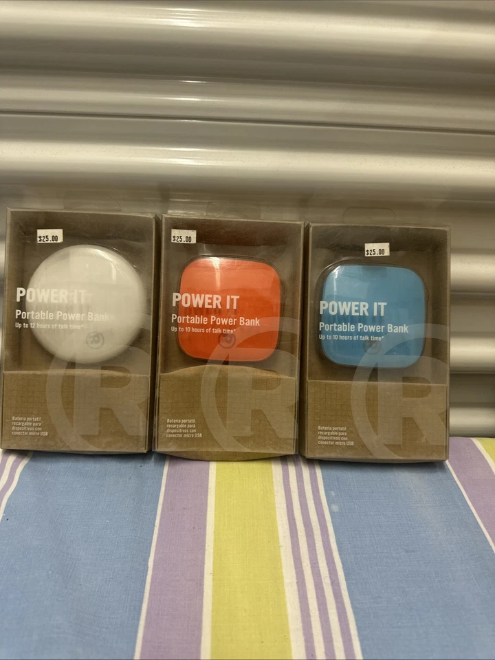 Lote (3) Radio Shack Banco de Alimentación Portátil 10-12 Horas Cargador USB (2)/Micro USB Foto 2 de 4