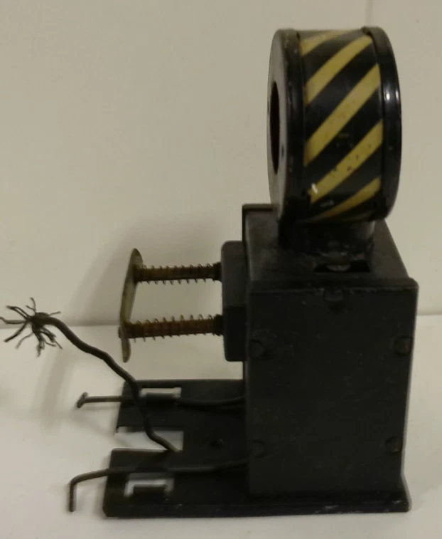 VINTAGE MARX #605 O GAUGE METAL BUMPER TESTED WORKS GOOD - Image 2 of 4