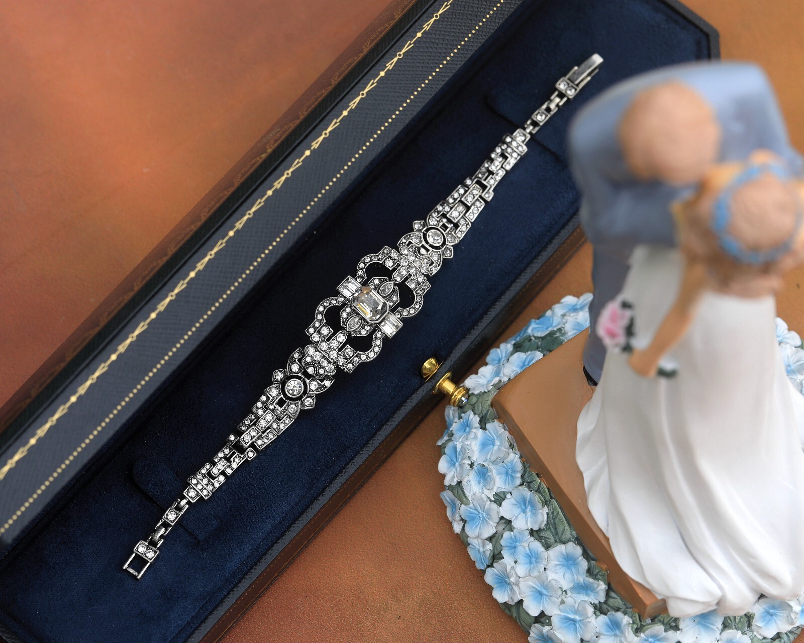 Bracelet rétro strass argenté Art Deco et bijoux rectangles blancs style Great Gatsby