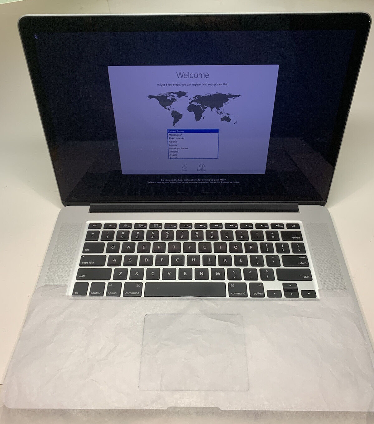 hjemmehørende afslappet Europa Apple MacBook Pro 15 inch Retina/Quad Core i7/ 8GB / 256GB SSD + Accessories  885909510375 | eBay