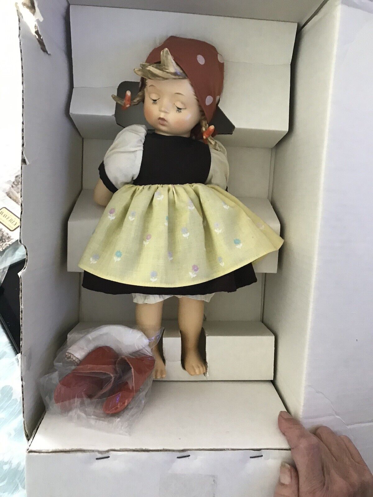 ML Hummel Goebels Goose Girl Porcelain With Soft Body Doll In Original Box Specjalna cena klasyczna